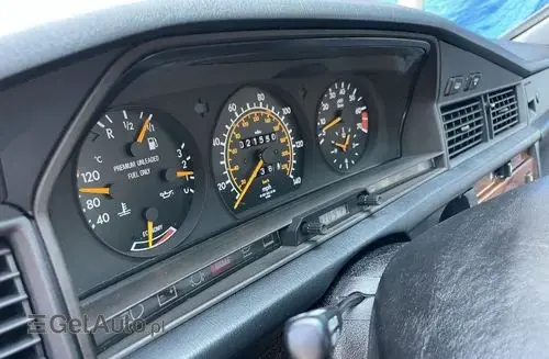 MERCEDES-BENZ 190 