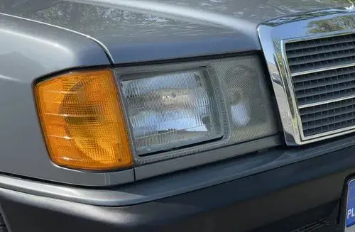 MERCEDES-BENZ 190 