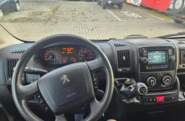 PEUGEOT Boxer 