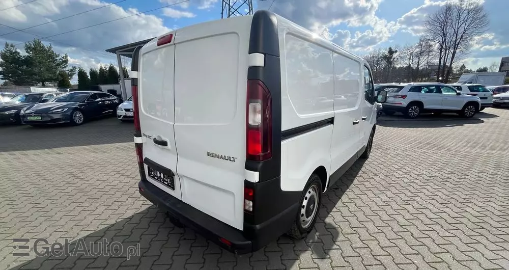 RENAULT Trafic 
