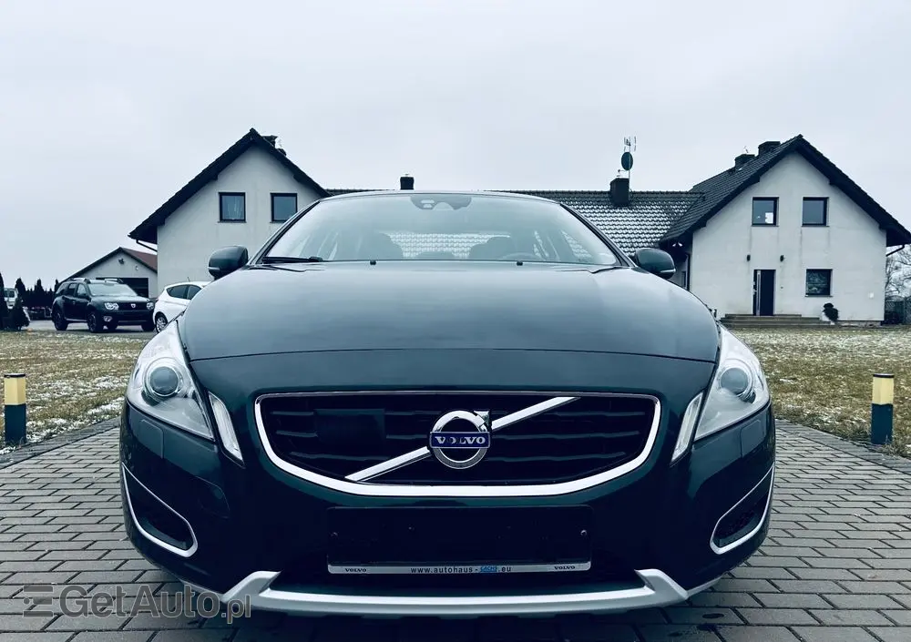 VOLVO S60 2.0T Momentum