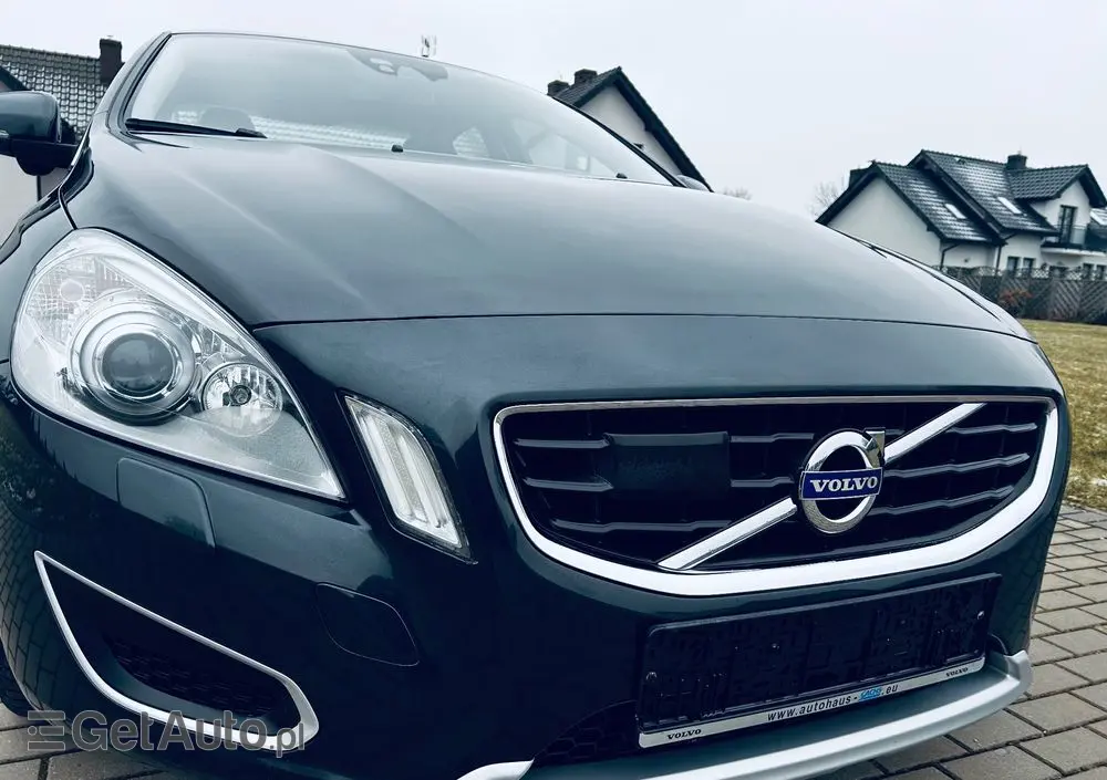 VOLVO S60 2.0T Momentum