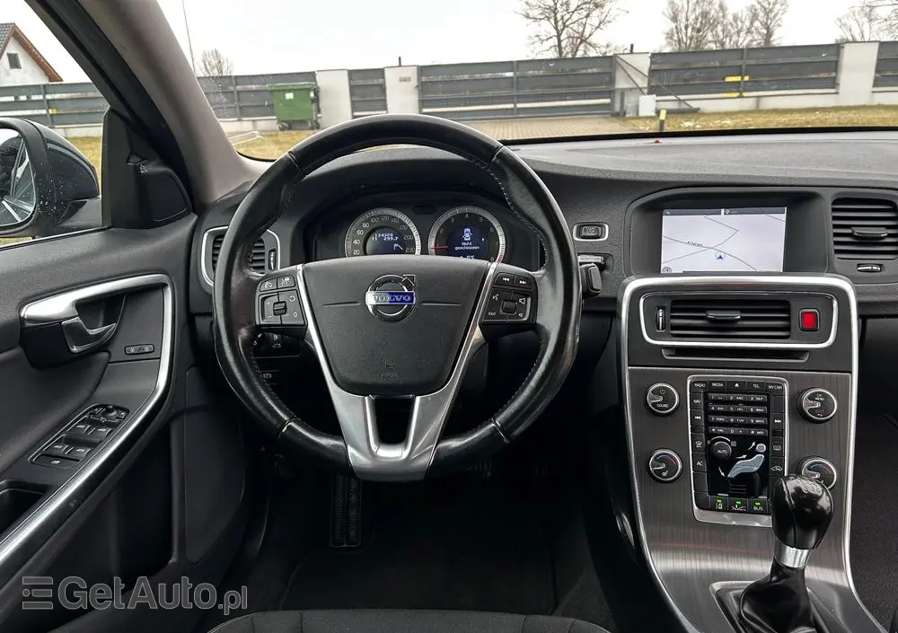 VOLVO S60 2.0T Momentum