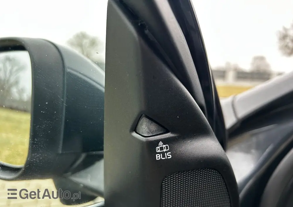 VOLVO S60 2.0T Momentum