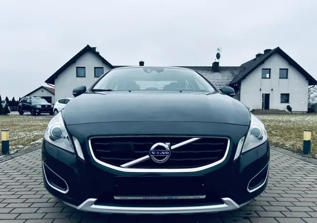 VOLVO S60 2.0T Momentum