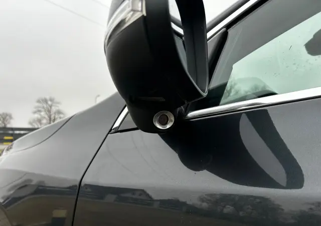 VOLVO S60 2.0T Momentum