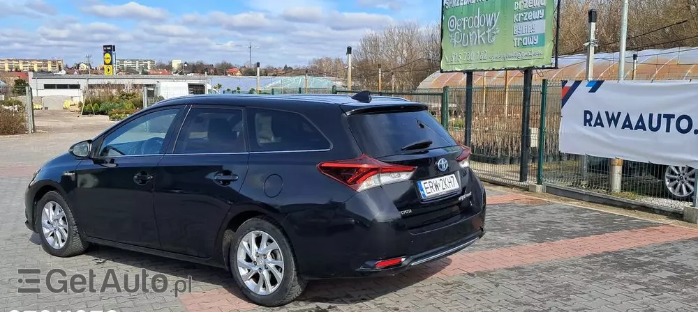 TOYOTA Auris 1.8 VVT-i Hybrid Automatik Executive