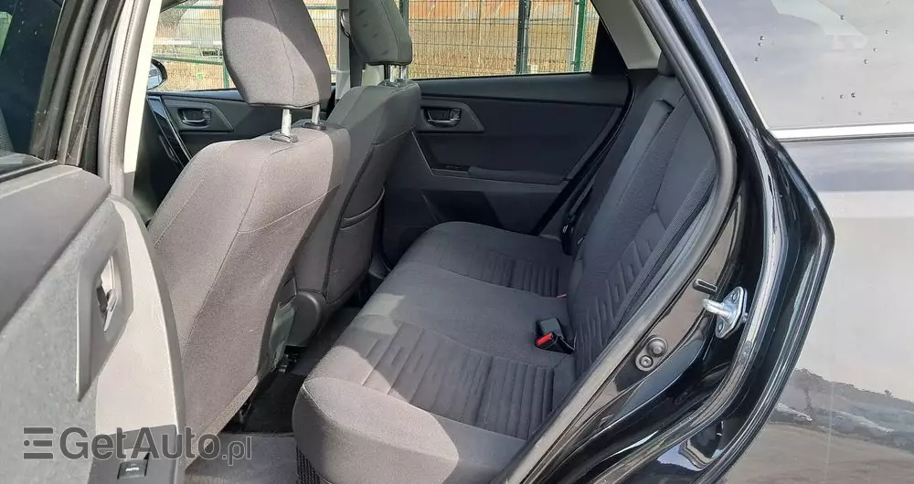 TOYOTA Auris 1.8 VVT-i Hybrid Automatik Executive