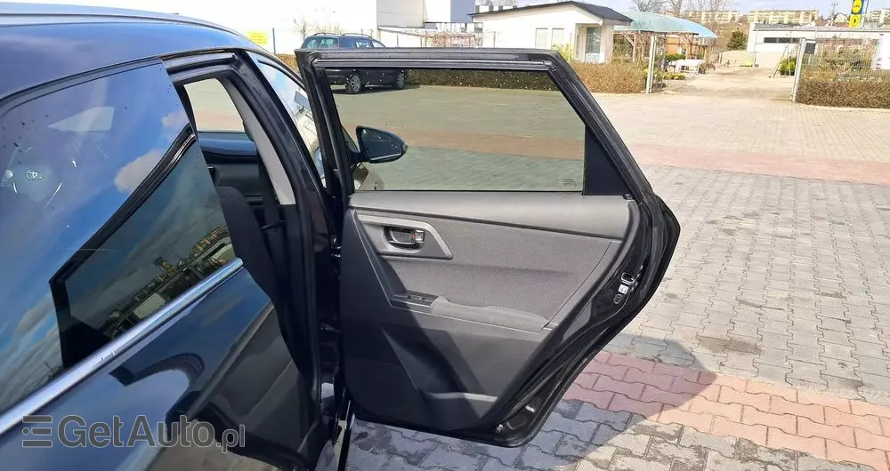 TOYOTA Auris 1.8 VVT-i Hybrid Automatik Executive