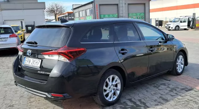 TOYOTA Auris 1.8 VVT-i Hybrid Automatik Executive