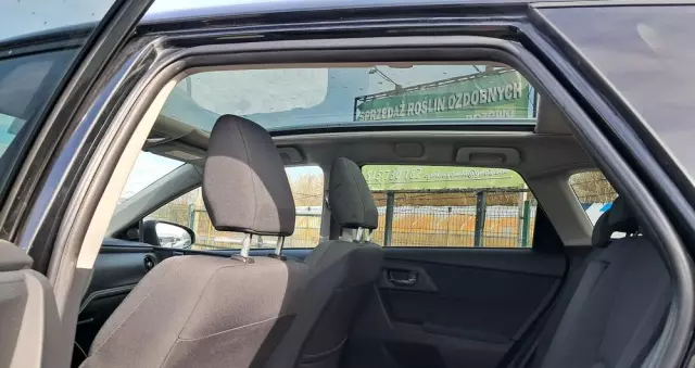 TOYOTA Auris 1.8 VVT-i Hybrid Automatik Executive