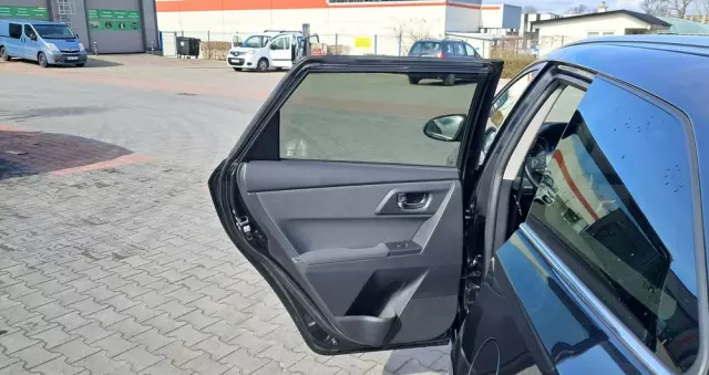 TOYOTA Auris 1.8 VVT-i Hybrid Automatik Executive