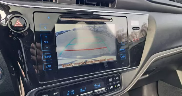 TOYOTA Auris 1.8 VVT-i Hybrid Automatik Executive