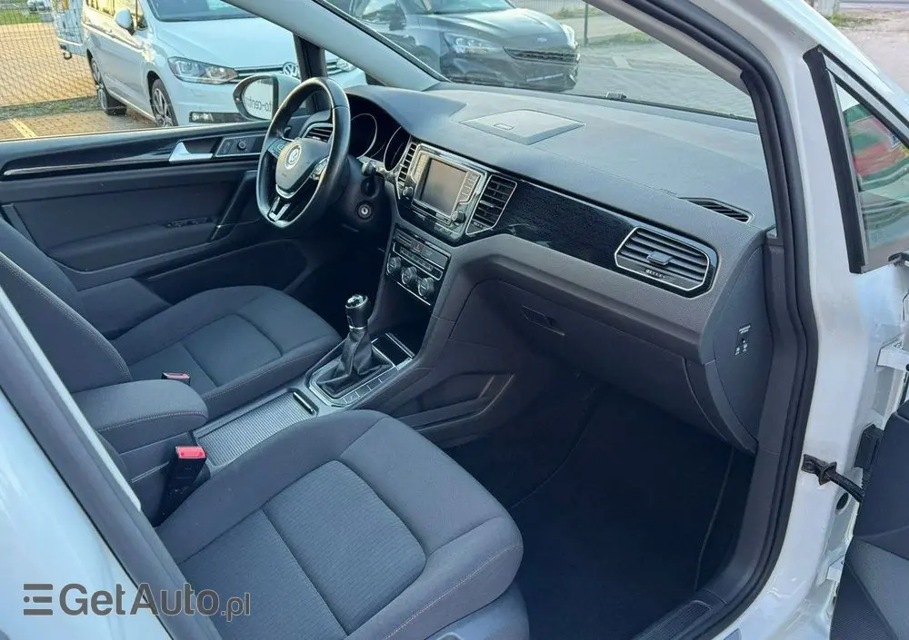 VOLKSWAGEN Golf Sportsvan 1.4 TSI (BlueMotion Technology) Sound