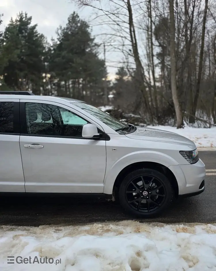 FIAT Freemont 2.0 Multijet 16V DPF Automatik Allrad Black Code