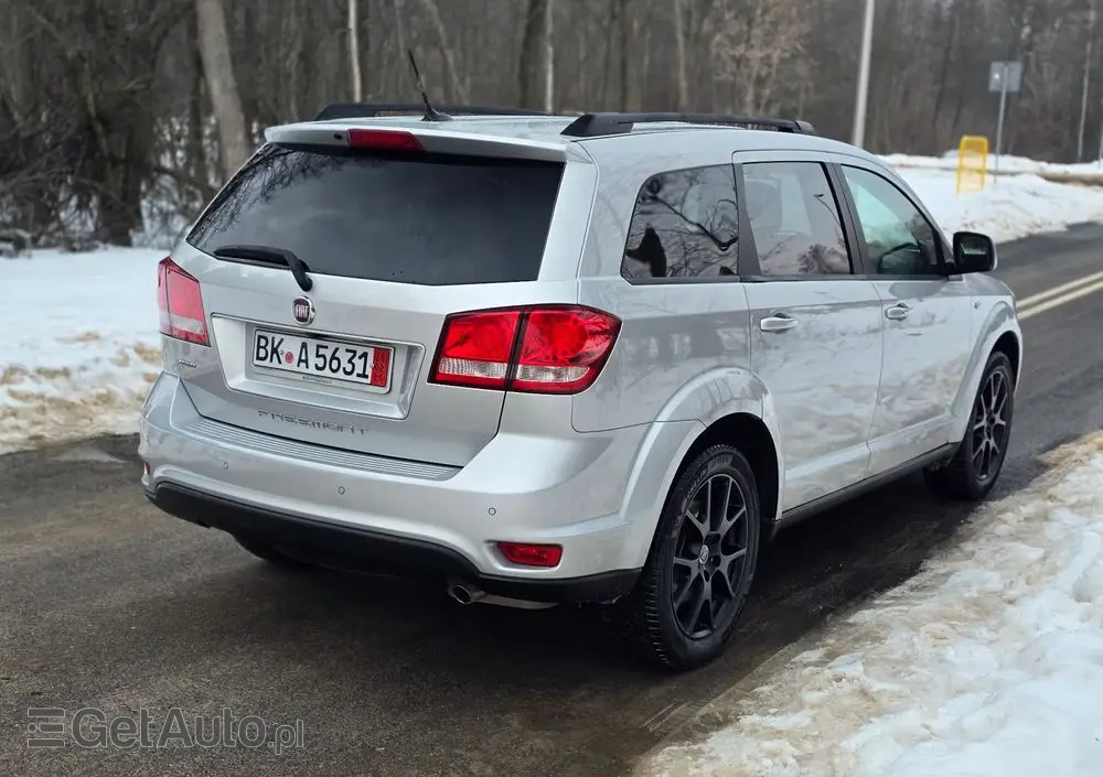 FIAT Freemont 2.0 Multijet 16V DPF Automatik Allrad Black Code