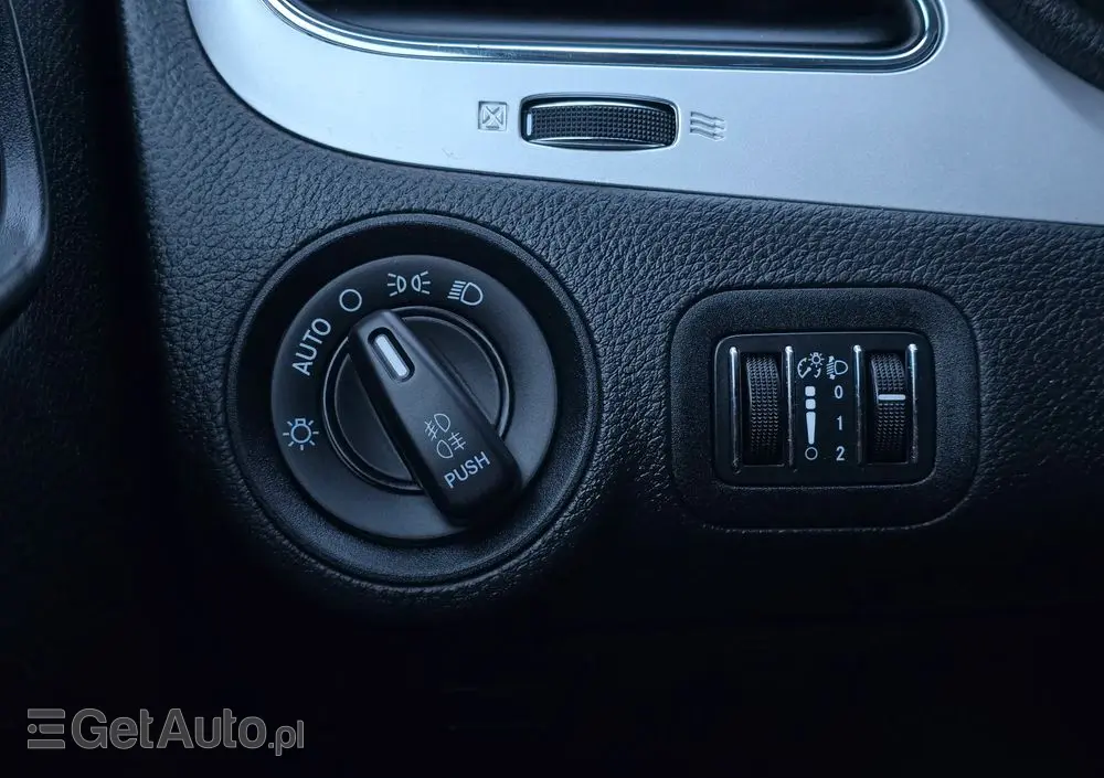 FIAT Freemont 2.0 Multijet 16V DPF Automatik Allrad Black Code