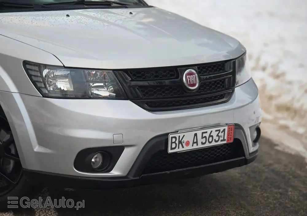 FIAT Freemont 2.0 Multijet 16V DPF Automatik Allrad Black Code