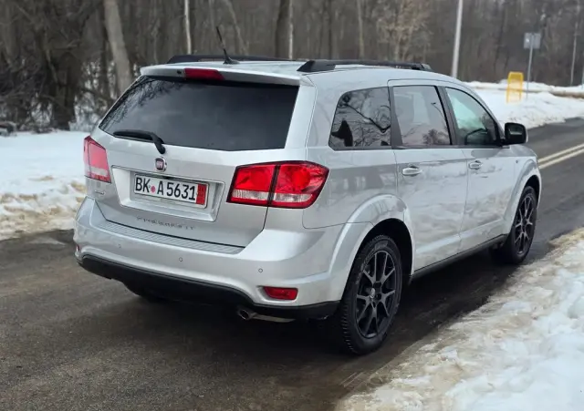 FIAT Freemont 2.0 Multijet 16V DPF Automatik Allrad Black Code