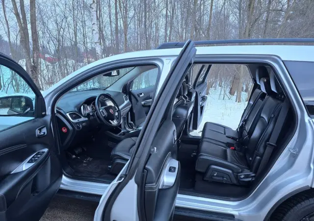 FIAT Freemont 2.0 Multijet 16V DPF Automatik Allrad Black Code