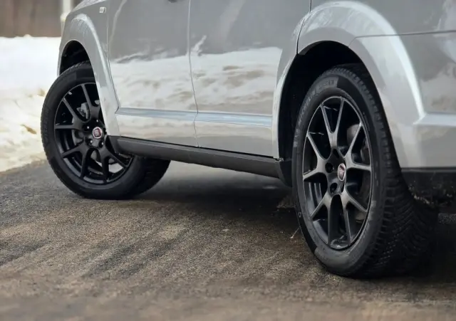 FIAT Freemont 2.0 Multijet 16V DPF Automatik Allrad Black Code