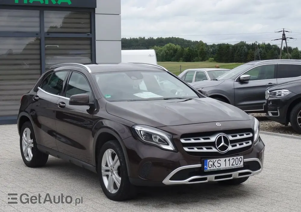 MERCEDES-BENZ GLA 200 d 4Matic 7G-DCT UrbanStyle Edition