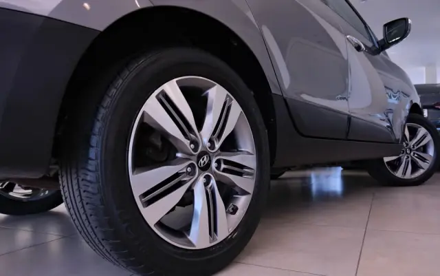 HYUNDAI Ix35 2.0 2WD Automatik Trend