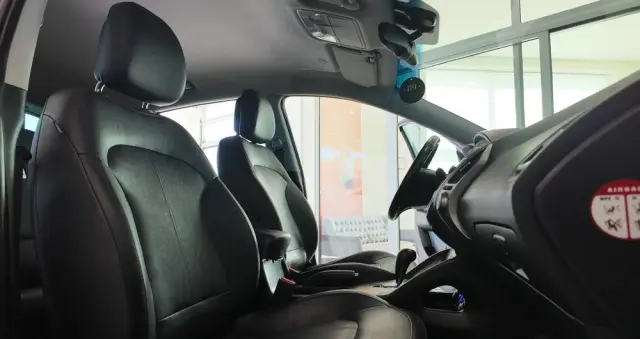 HYUNDAI Ix35 2.0 2WD Automatik Trend