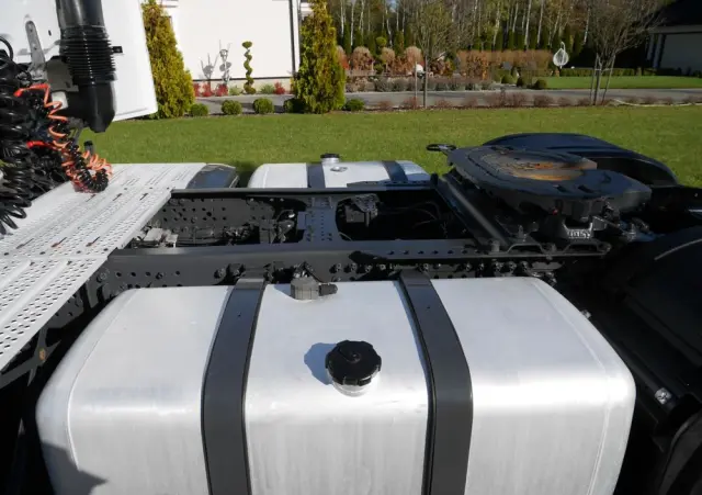 MERCEDES-BENZ Actros 1845 EURO-6 STANDARD/SALON POLSKA/KLIMA POSTOJOWA/ KRAJOWY 