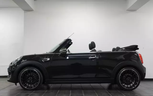 MINI ONE Cabrio