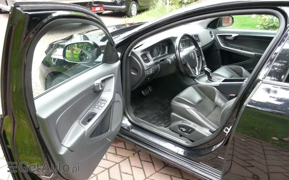 VOLVO V60 D4 AWD Geartronic
