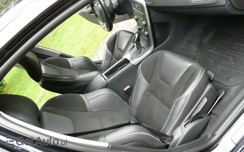 VOLVO V60 D4 AWD Geartronic