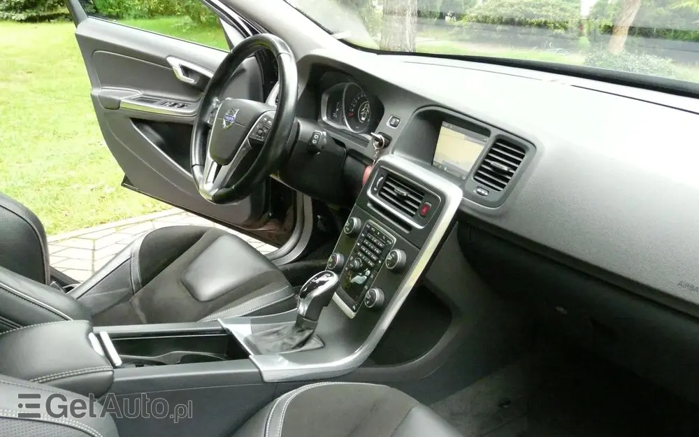 VOLVO V60 D4 AWD Geartronic