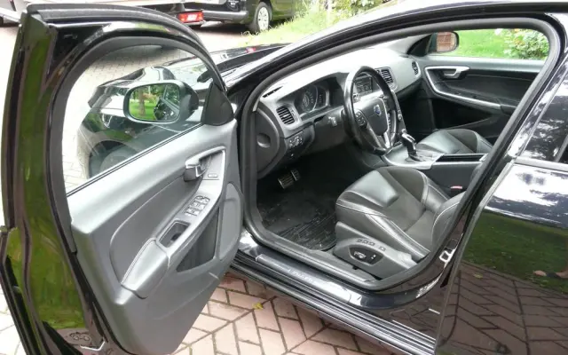 VOLVO V60 D4 AWD Geartronic