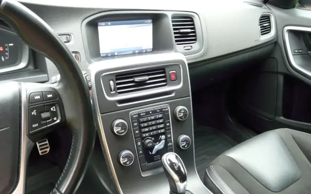 VOLVO V60 D4 AWD Geartronic