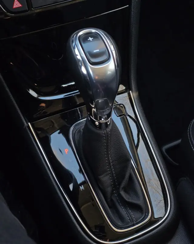 OPEL Mokka 1.4 Turbo Automatik Color Edition