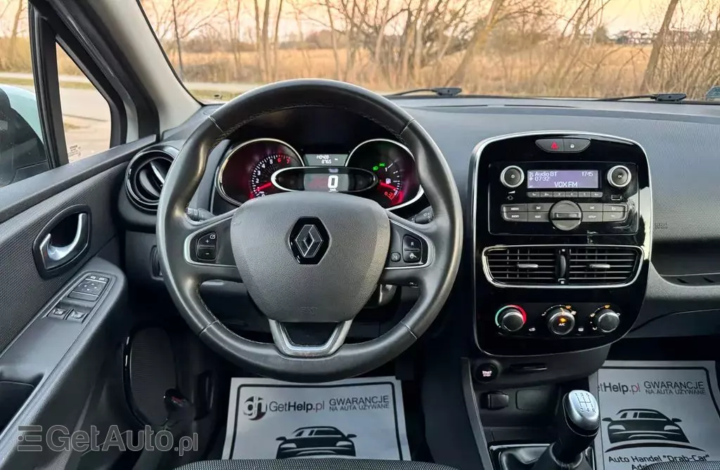 RENAULT Clio 