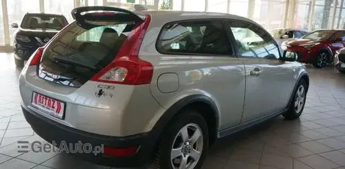VOLVO C30 