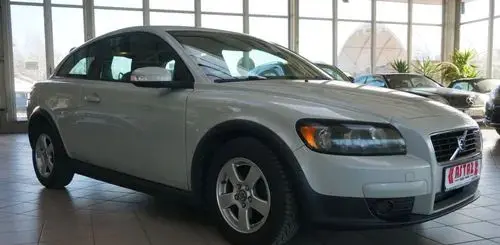 VOLVO C30 