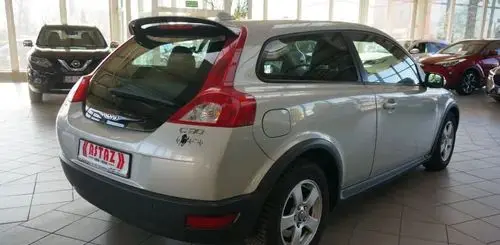 VOLVO C30 