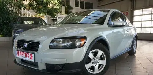 VOLVO C30 