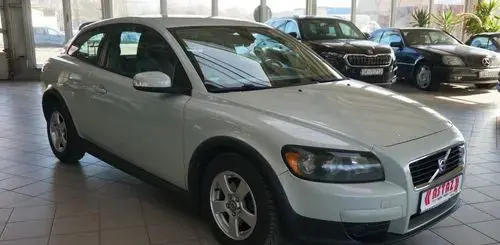 VOLVO C30 