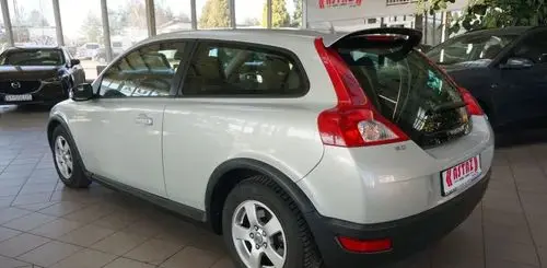 VOLVO C30 