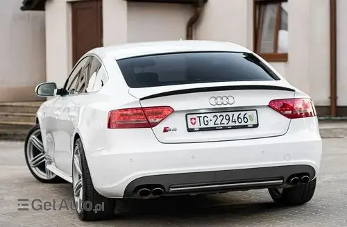 AUDI S5 