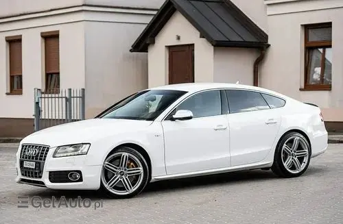 AUDI S5 