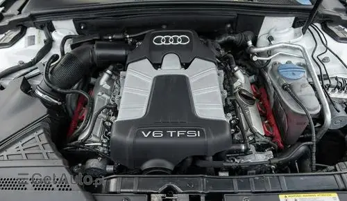 AUDI S5 