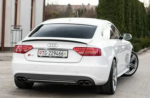 AUDI S5 