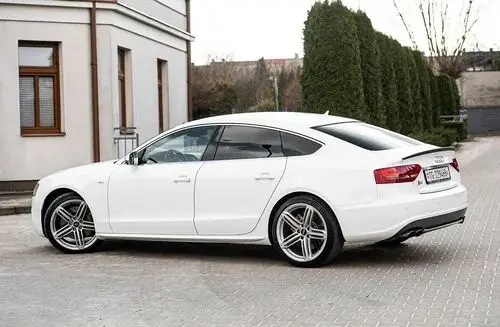 AUDI S5 