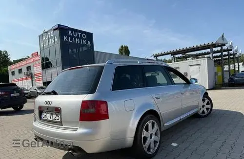 AUDI S6 