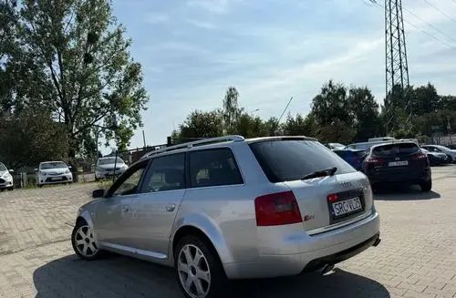 AUDI S6 